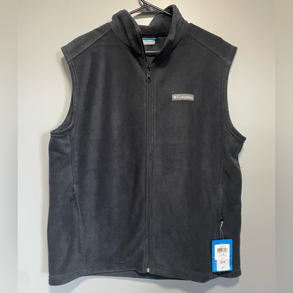 brand new colombia vest
